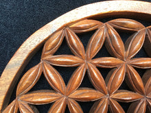 Load image into Gallery viewer, Wood Carving (Medium)
