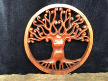 Load image into Gallery viewer, Wood Carving (Medium)
