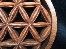 Load image into Gallery viewer, Wood Carving (Small)
