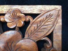 Load image into Gallery viewer, Wood Carving (Small)

